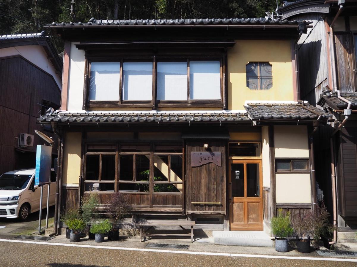 Bed and Breakfast Cafe & Bb Guri Ine Екстер'єр фото