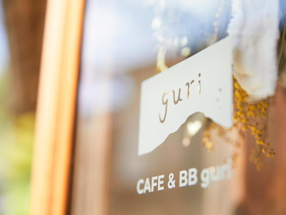 Bed and Breakfast Cafe & Bb Guri Ine Екстер'єр фото